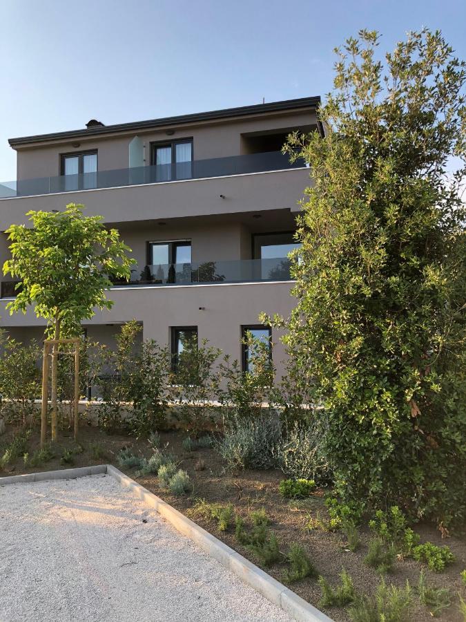 Отель Casa Rovigno Экстерьер фото