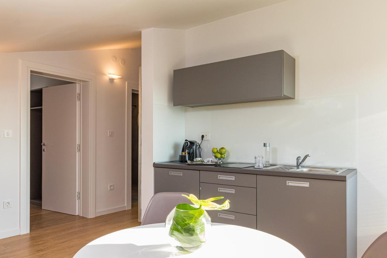 Отель Casa Rovigno Экстерьер фото
