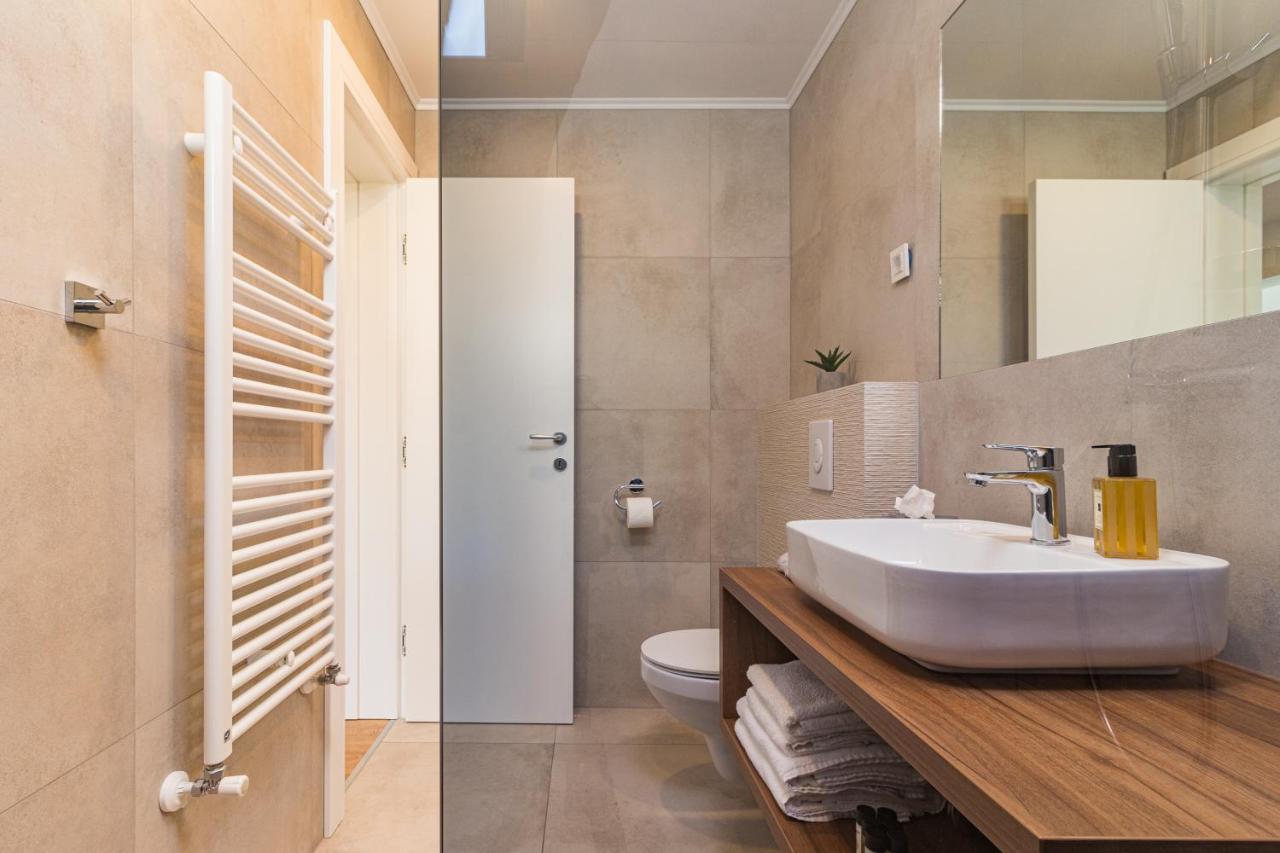 Отель Casa Rovigno Экстерьер фото
